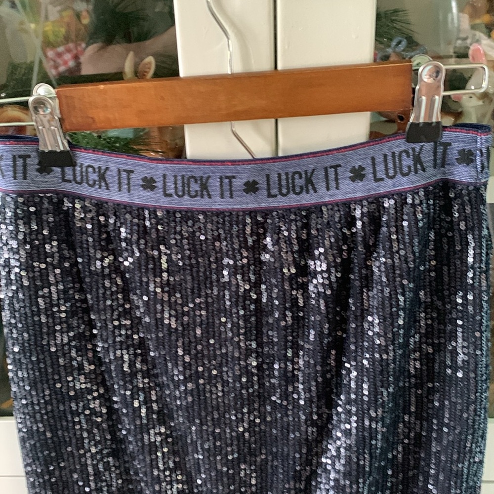Lucky Brand sz XS Navy Sequin Skirt lace trim like new! - Picture 2 of 6